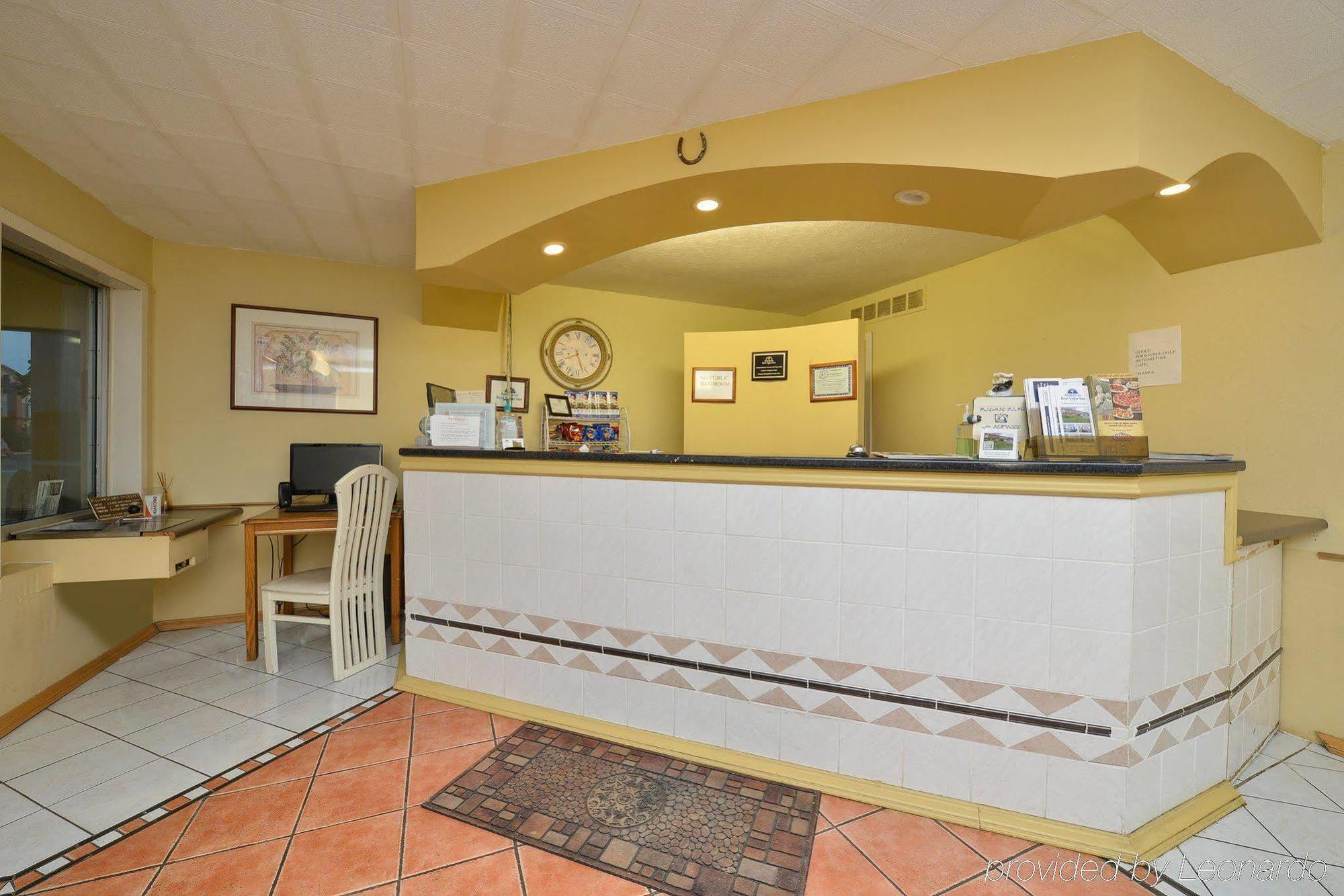 Americas Best Value Inn & Suites Williamstown Εξωτερικό φωτογραφία