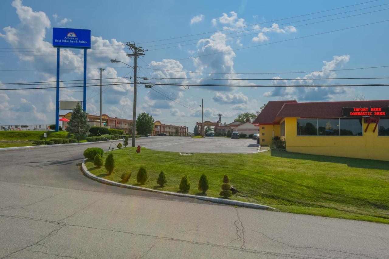 Americas Best Value Inn & Suites Williamstown Εξωτερικό φωτογραφία