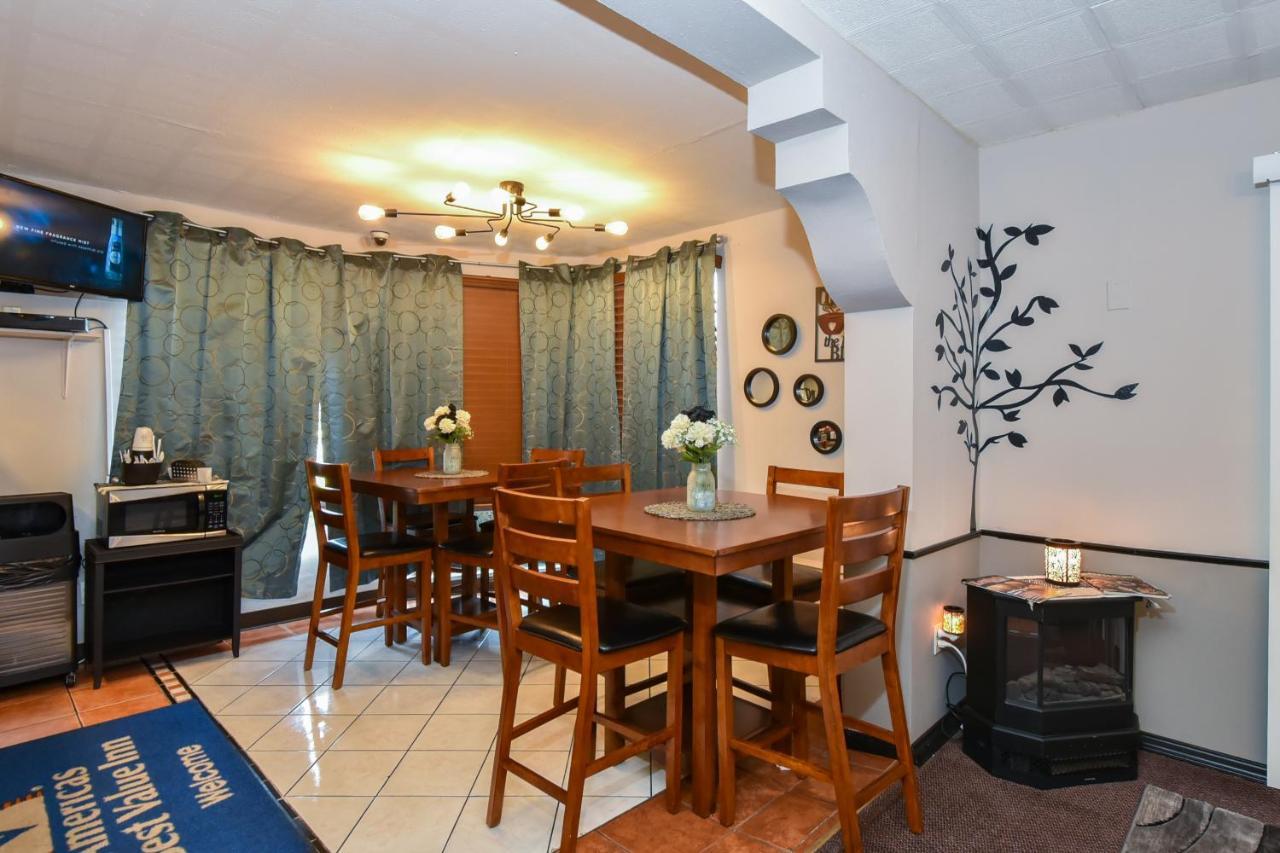 Americas Best Value Inn & Suites Williamstown Εξωτερικό φωτογραφία